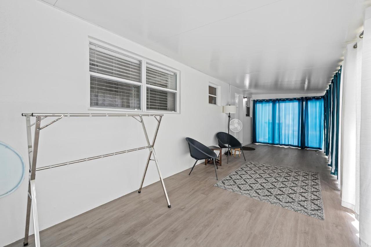 Comfy Bnb W/ King Bed + Work/Travel + Beach 8 Min شاطئ هالانديل المظهر الخارجي الصورة